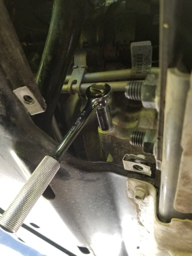 2019 Ford Raptor engine oil drain plug